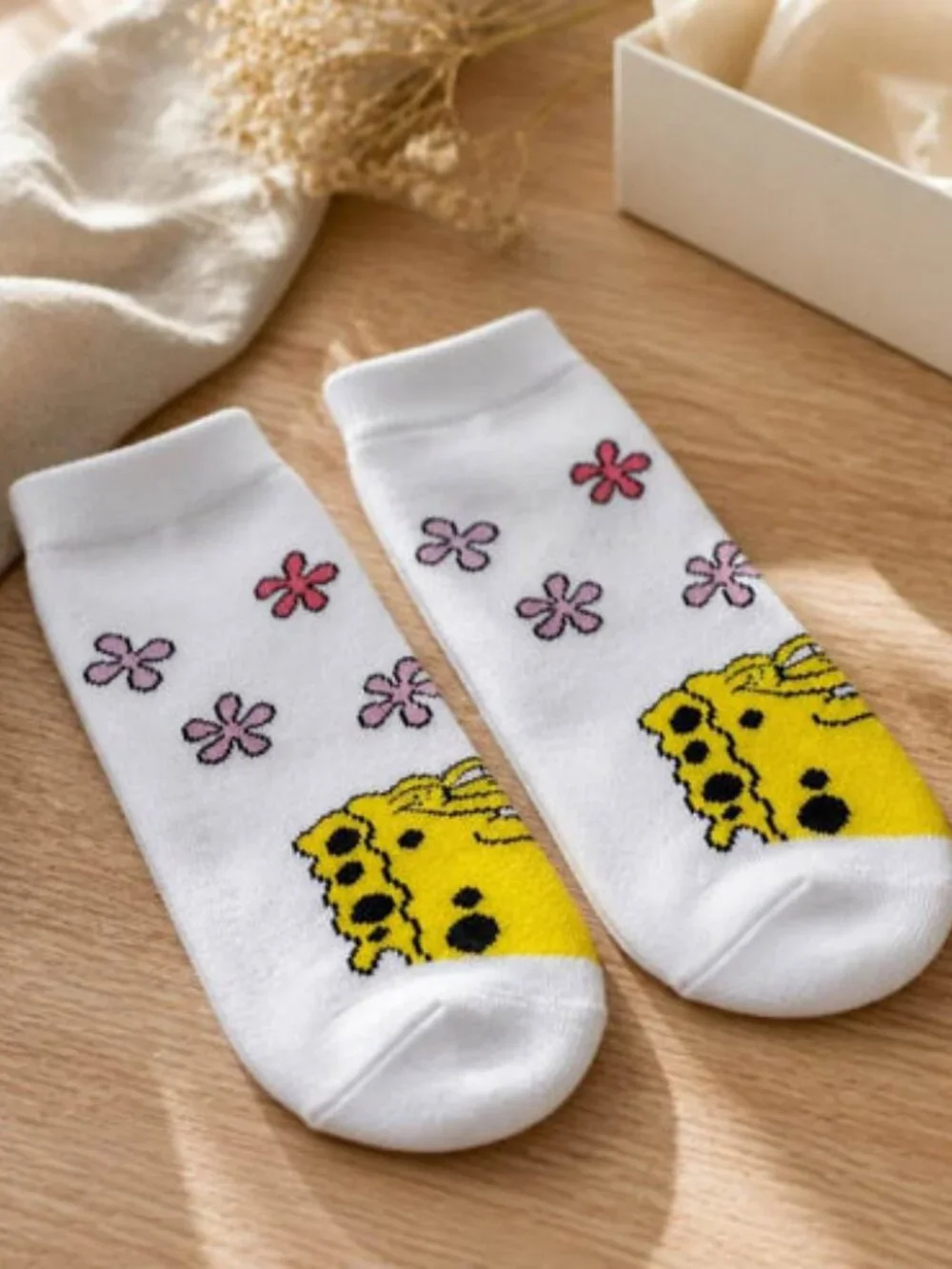 6 Pairs Novelty Cartoon Character Low Cut Ankle Socks Women's Size 4-10 New
